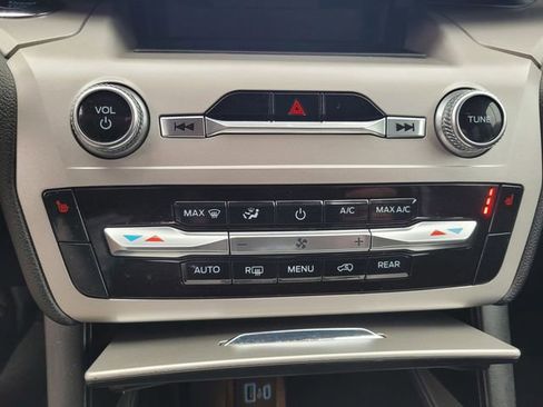 Certified 2023 Ford Explorer XLT image 23