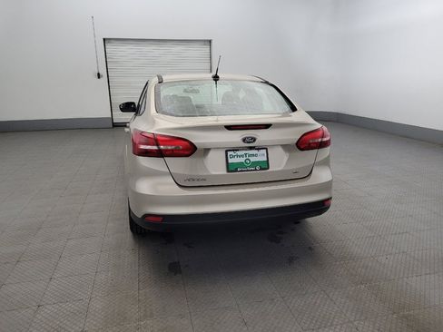 Used 2018 Ford Focus SE image 6