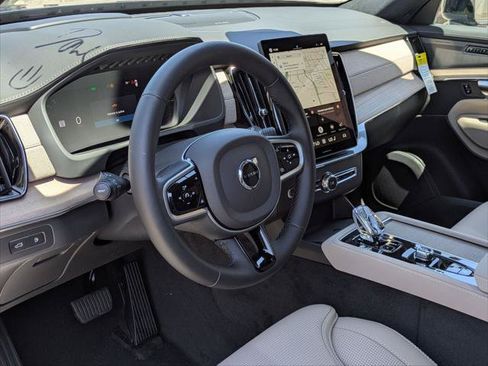 New 2026 Volvo XC90 T8 Ultra w/ Lounge Package AWD/4WD image 7
