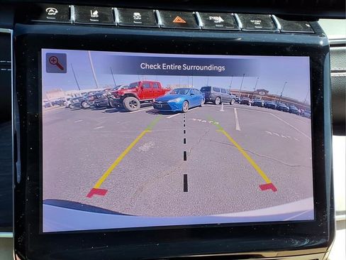 Used 2023 Jeep Grand Cherokee Limited image 24