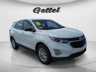 Used 2021 Chevrolet Equinox LS w/ LS Convenience Package FWD video 2