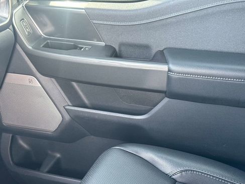 Used 2022 Ford F150 Lariat w/ Equipment Group 502A High image 24