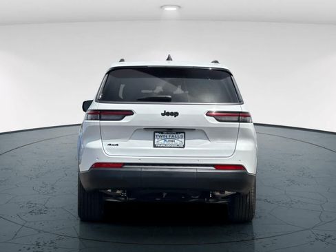 New 2026 Jeep Grand Cherokee L 4WD image 7