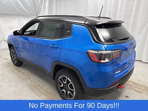 New 2026 Jeep Compass Trailhawk AWD/4WD image 5