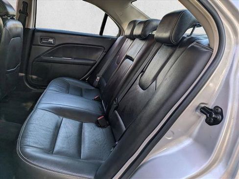 Used 2010 Ford Fusion SEL image 17