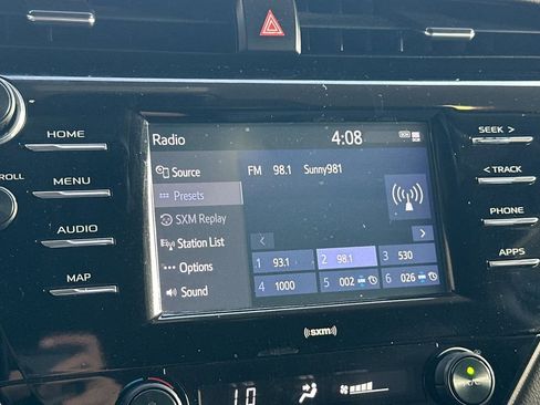 Used 2020 Toyota Camry SE image 20