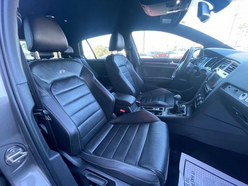 Used 2016 Volkswagen Golf R 4-Door image 13