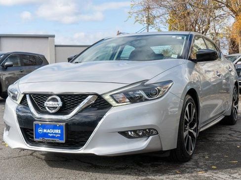 Used 2018 Nissan Maxima 3.5 S image 2