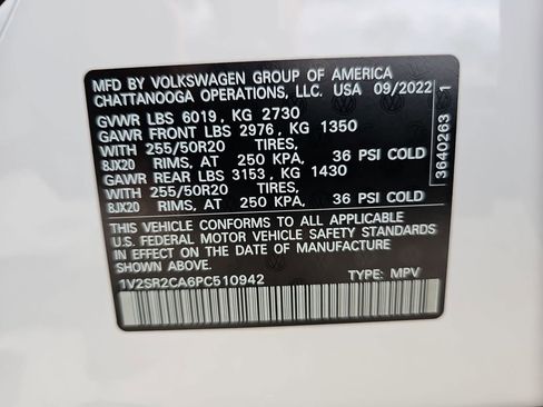 Used 2023 Volkswagen Atlas SEL R-Line AWD/4WD image 26