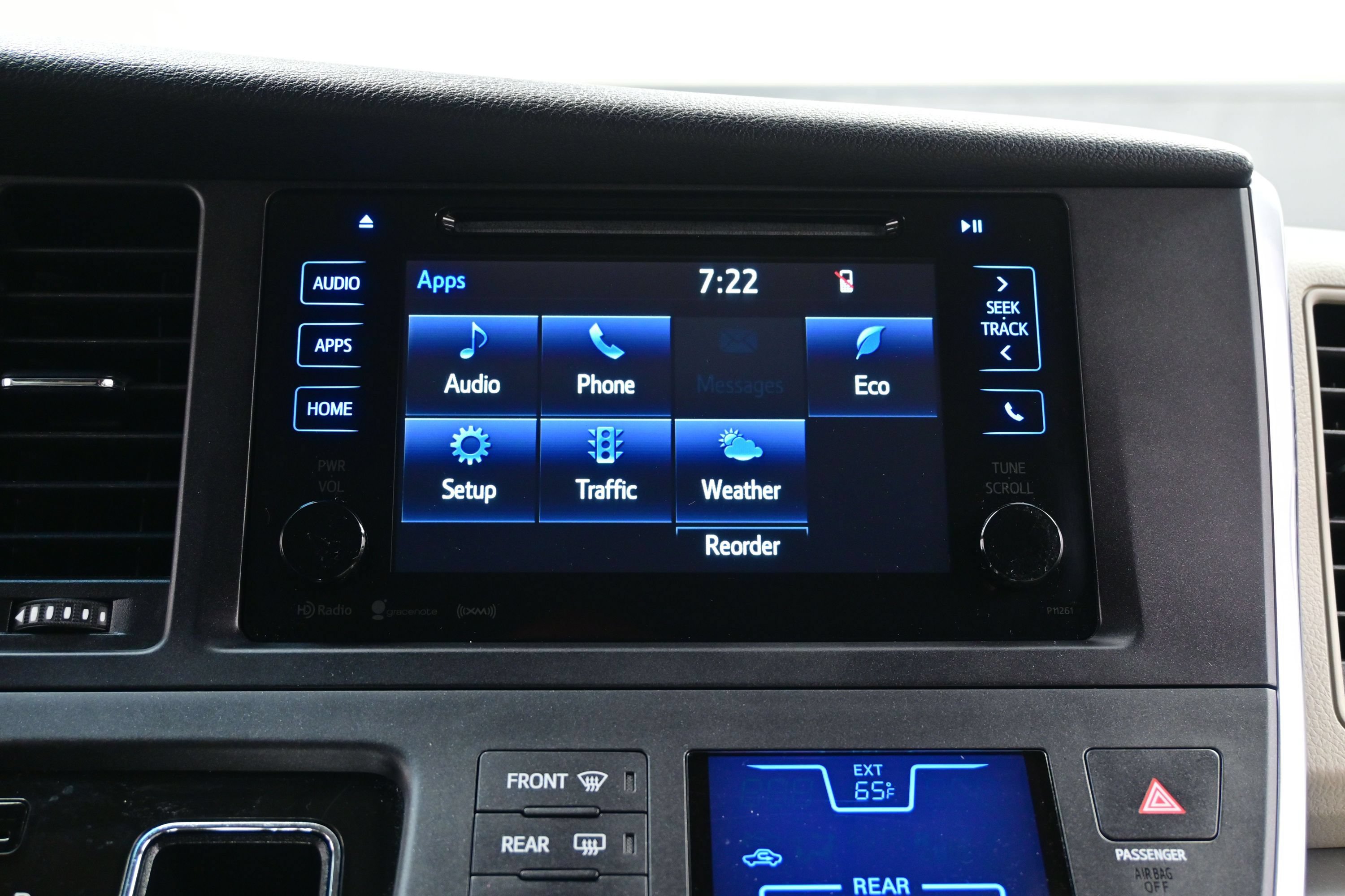 Used 2016 Toyota Sienna LE FWD image 19
