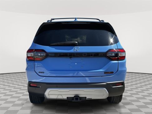 Certified 2024 Honda Pilot TrailSport image 4