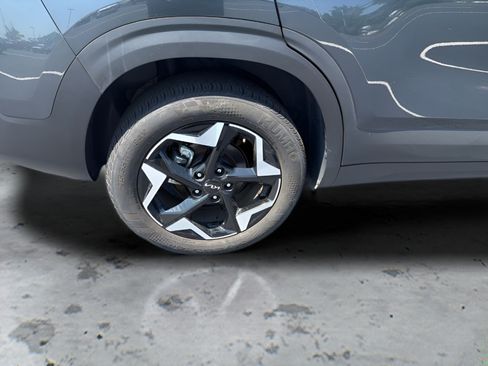 Used 2025 Kia Seltos S FWD image 39
