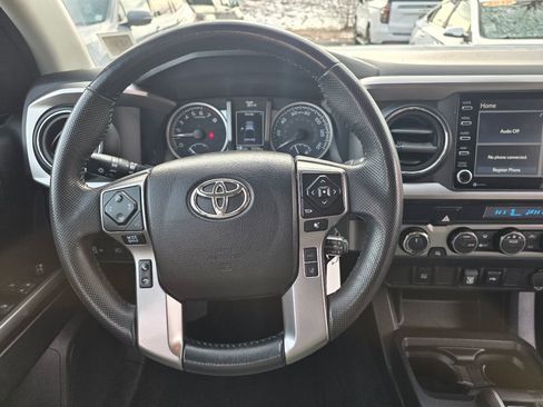 Used 2022 Toyota Tacoma SR5 image 14