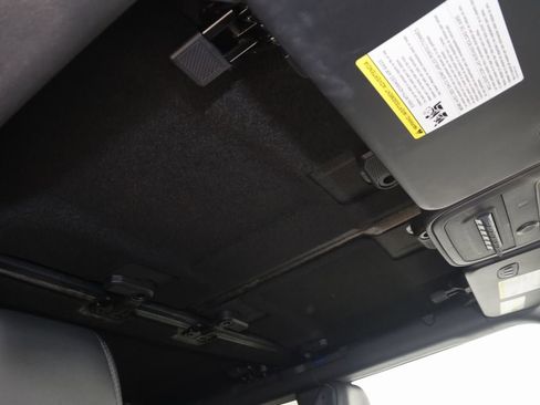 Used 2022 Ford Bronco Wildtrak image 11