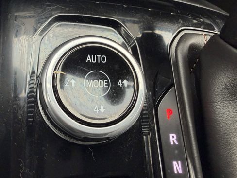 Used 2023 GMC Canyon AT4 w/ AT4 Premium Package image 16