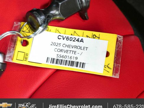 Used 2025 Chevrolet Corvette Z06 RWD image 33