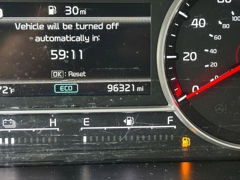 Used 2021 Kia Sorento S image 21