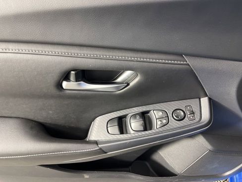 Used 2024 Nissan Sentra SV image 25