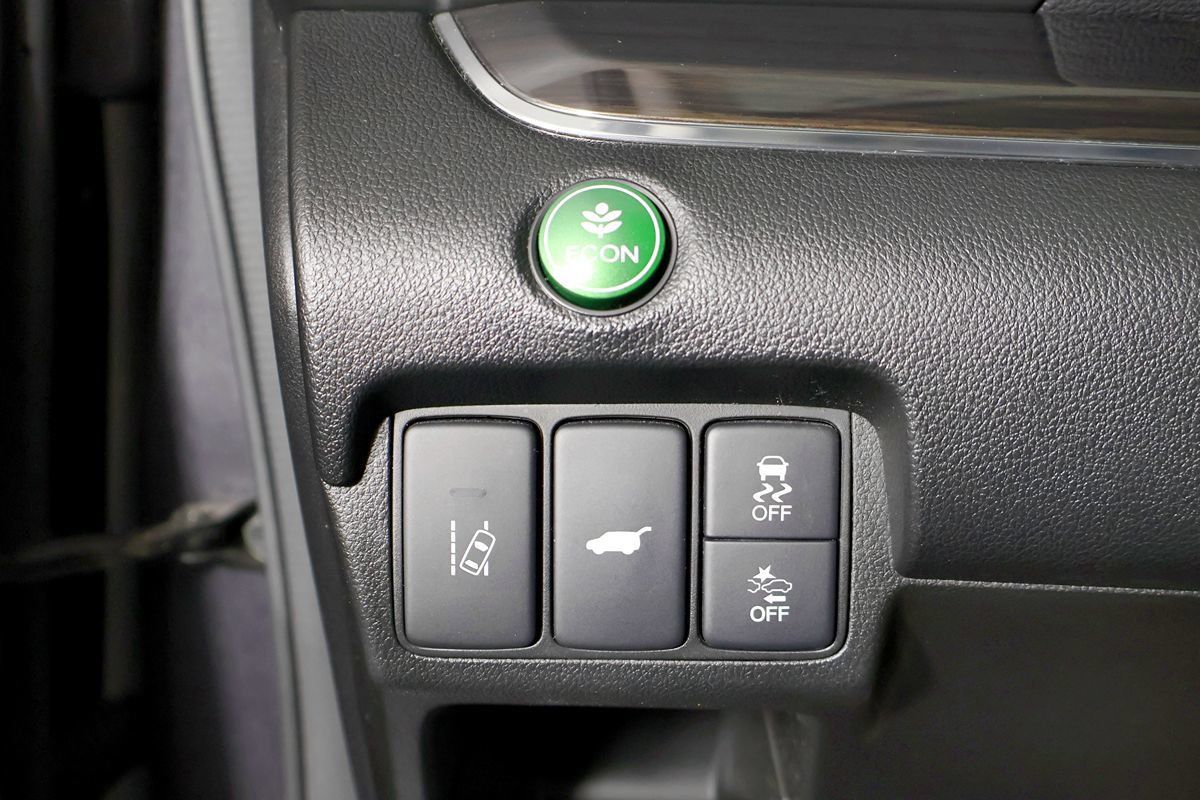 Used 2015 Honda CR-V Touring image 38