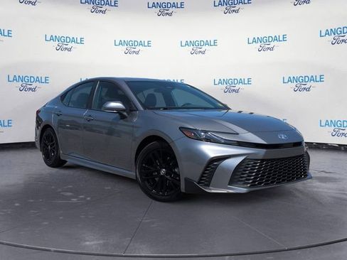 Used 2026 Toyota Camry SE FWD image 2