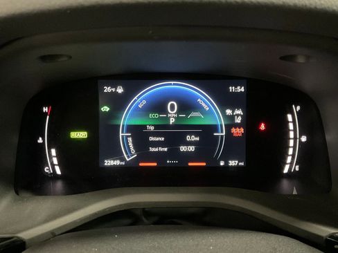 Used 2025 Toyota Camry LE FWD image 20