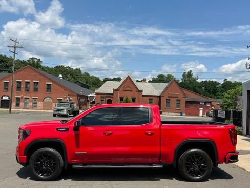 Used 2025 GMC Sierra 1500 Elevation w/ Elevation Premium Package AWD/4WD image 8