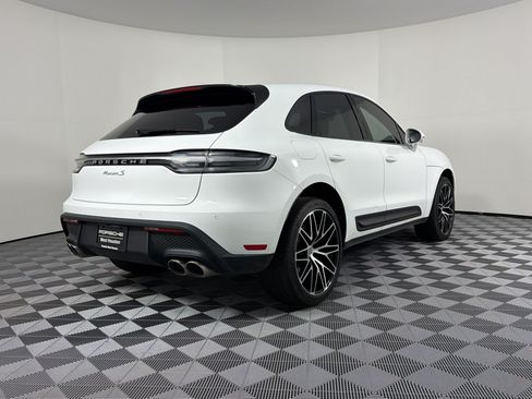 Certified 2023 Porsche Macan S AWD/4WD image 9
