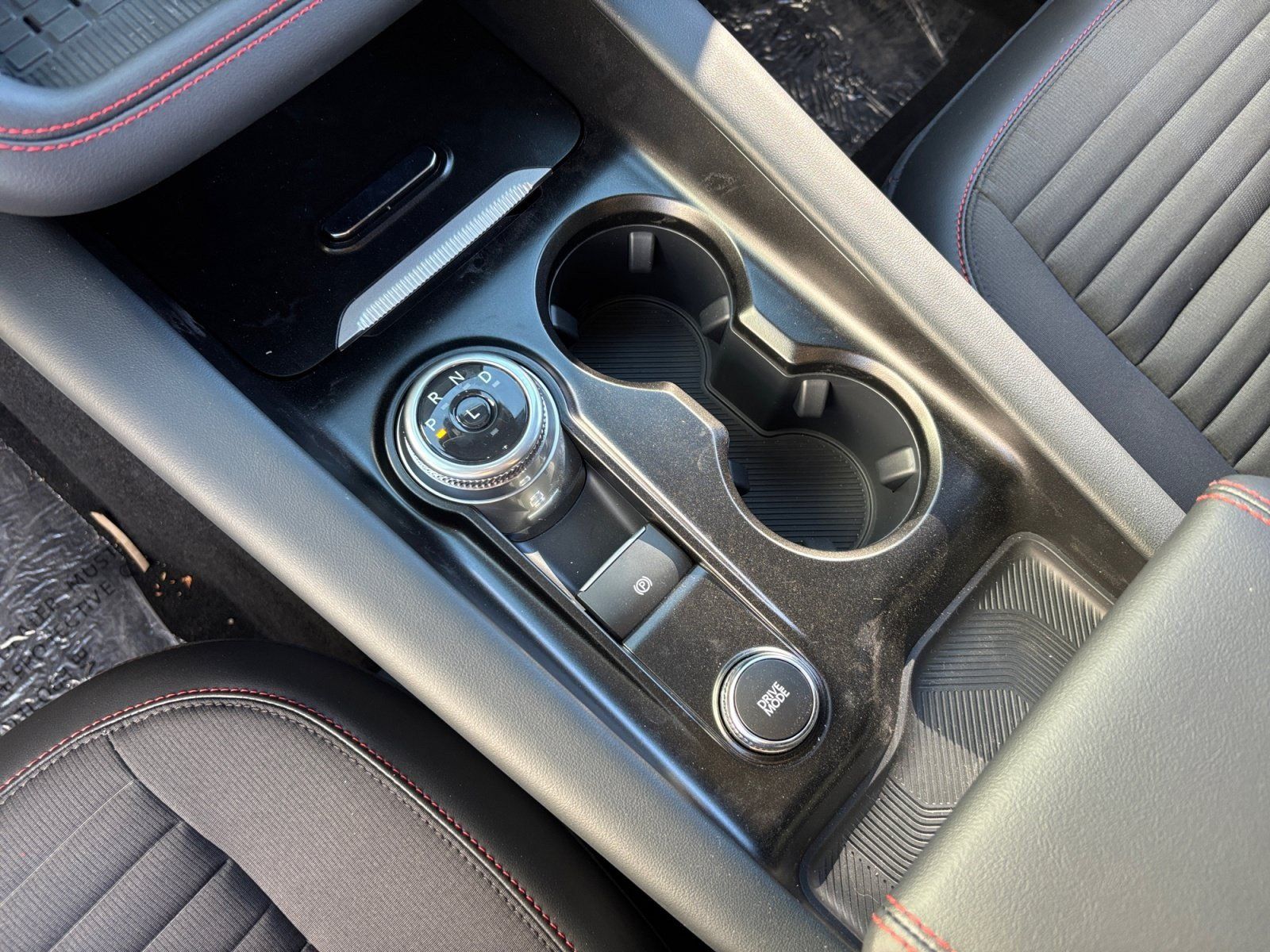 New 2025 Ford Explorer ST-Line w/ Premium Package RWD image 15
