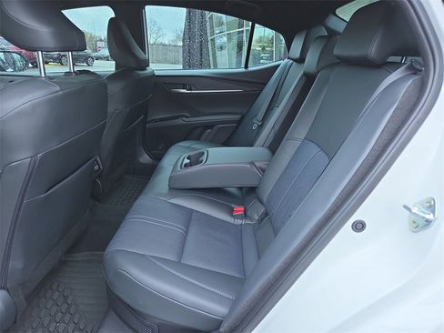 Used 2025 Toyota Camry XSE image 11