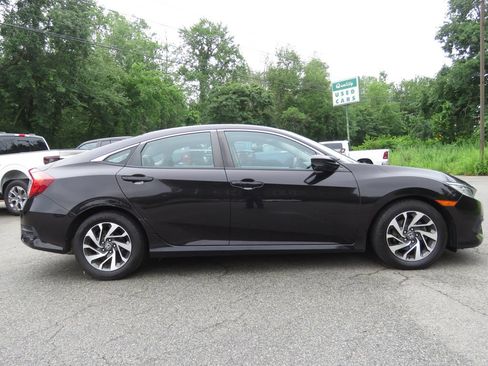 Used 2016 Honda Civic EX image 4