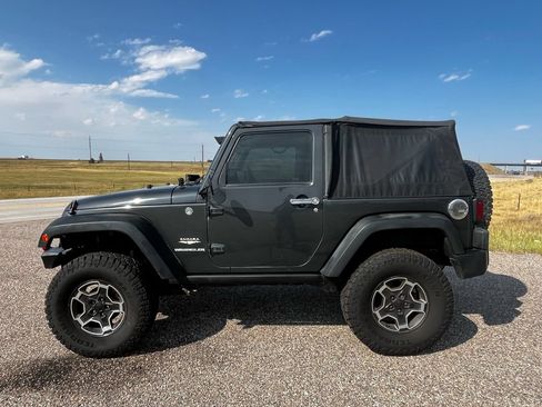 Used 2010 Jeep Wrangler Sahara w/ Dual Top Group AWD/4WD image 2