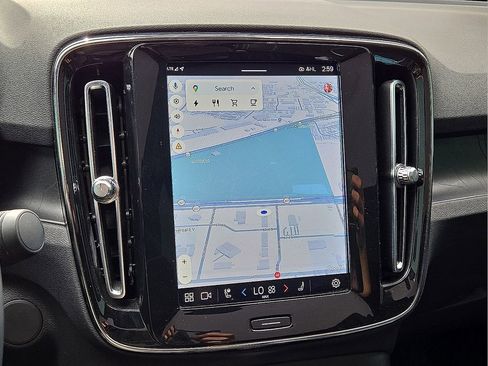 Certified 2023 Volvo C40 P8 Recharge Ultimate image 29