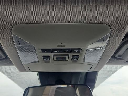 Used 2020 Toyota RAV4 XLE w/ Convenience Package image 19