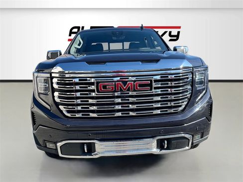 Used 2023 GMC Sierra 1500 Denali w/ Denali Reserve Package image 2