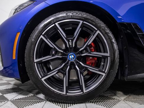 Used 2023 BMW i4 eDrive40 w/ M Sport Package RWD image 39