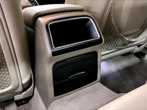 Used 2010 Audi A4 2.0T Premium image 33