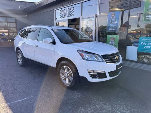 Used 2016 Chevrolet Traverse LT AWD/4WD image 4