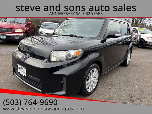Used 2011 Scion xB image 4