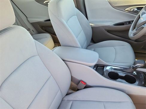 Used 2022 Chevrolet Malibu LS image 17