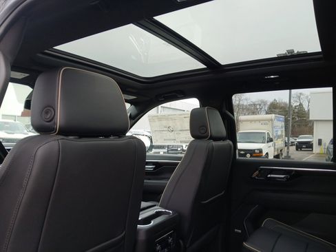 New 2026 Chevrolet Tahoe Premier w/ Sun And Tow Package image 23