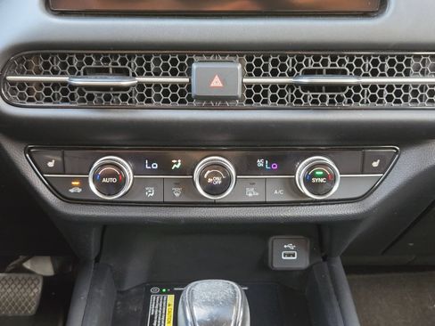 Certified 2024 Honda HR-V EX-L image 18