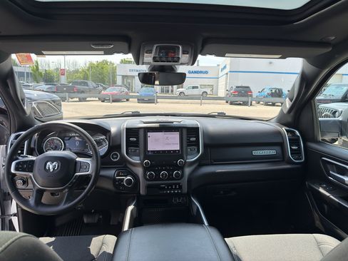 Used 2022 RAM 1500 Big Horn AWD/4WD image 30