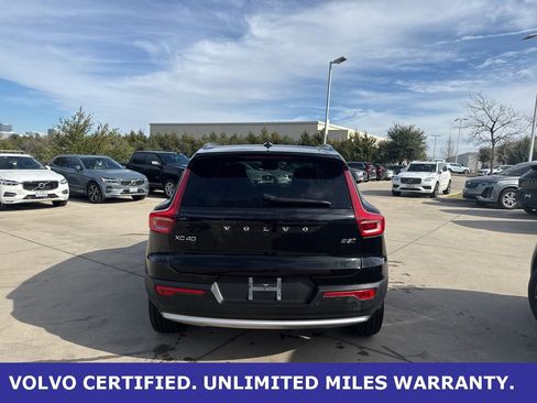 Certified 2025 Volvo XC40 B5 Core image 6