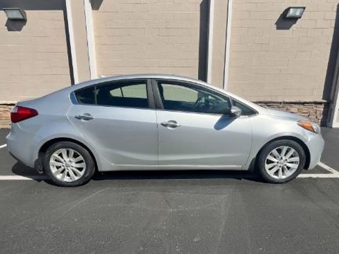 Used 2015 Kia Forte EX image 7