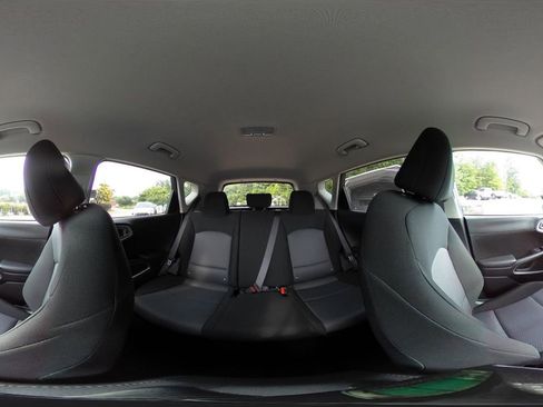 Used 2025 Kia Soul LX w/ LX Technology Package FWD image 38