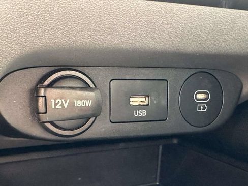 Used 2024 Hyundai Elantra SEL FWD image 25