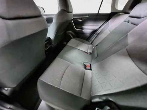 Used 2024 Toyota RAV4 XLE w/ Convenience Package FWD image 29