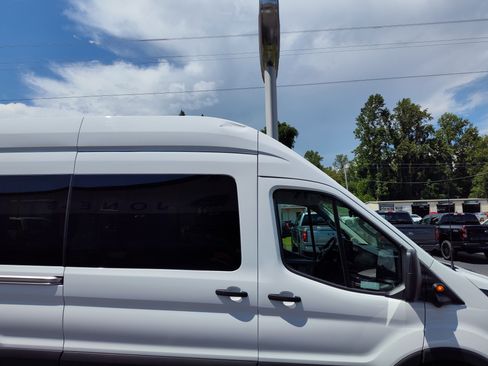 Used 2024 Ford Transit 350 XL image 8