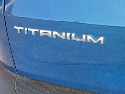 Used 2020 Ford Escape Titanium image 8