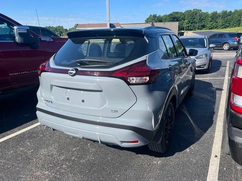Used 2024 Nissan Kicks SR w/ SR Premium Package FWD image 5
